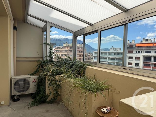 Appartement T5 à vendre - 5 pièces - 98.18 m2 - GRENOBLE - 38 - RHONE-ALPES - Century 21 Agence Foch