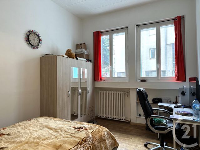 Afficher la photo en grand Appartement T3 à vendre - 4 pièces - 61.36 m2 - GRENOBLE - 38 - RHONE-ALPES - Century 21 Agence Foch