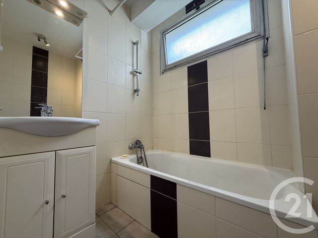 Appartement F1 à vendre - 1 pièce - 32.42 m2 - GRENOBLE - 38 - RHONE-ALPES - Century 21 Agence Foch