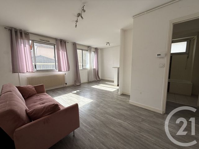 Appartement F1 à vendre - 1 pièce - 32.42 m2 - GRENOBLE - 38 - RHONE-ALPES - Century 21 Agence Foch