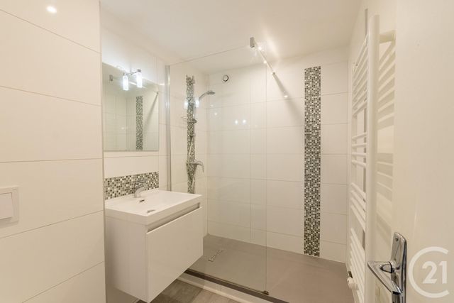 maison à vendre - 7 pièces - 176.0 m2 - BIVIERS - 38 - RHONE-ALPES - Century 21 Agence Foch