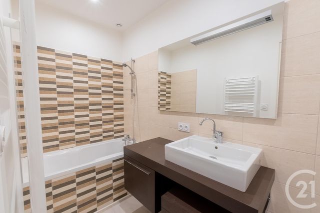 maison à vendre - 7 pièces - 176.0 m2 - BIVIERS - 38 - RHONE-ALPES - Century 21 Agence Foch