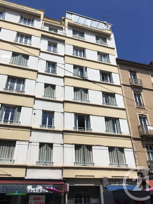 Appartement T1 à vendre - 2 pièces - 39.65 m2 - GRENOBLE - 38 - RHONE-ALPES - Century 21 Agence Foch