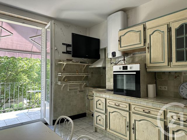 Appartement T2 à vendre - 2 pièces - 60.73 m2 - FONTAINE - 38 - RHONE-ALPES - Century 21 Agence Foch