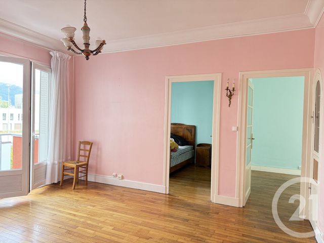 Appartement F4 à vendre - 4 pièces - 69.52 m2 - GRENOBLE - 38 - RHONE-ALPES - Century 21 Agence Foch