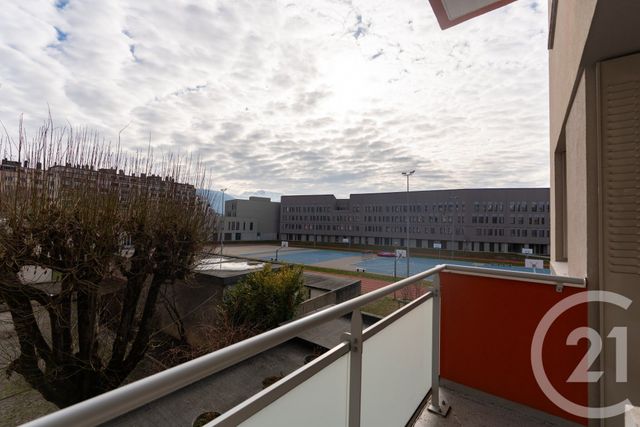 Appartement T4 à vendre - 4 pièces - 65.4 m2 - GRENOBLE - 38 - RHONE-ALPES - Century 21 Agence Foch