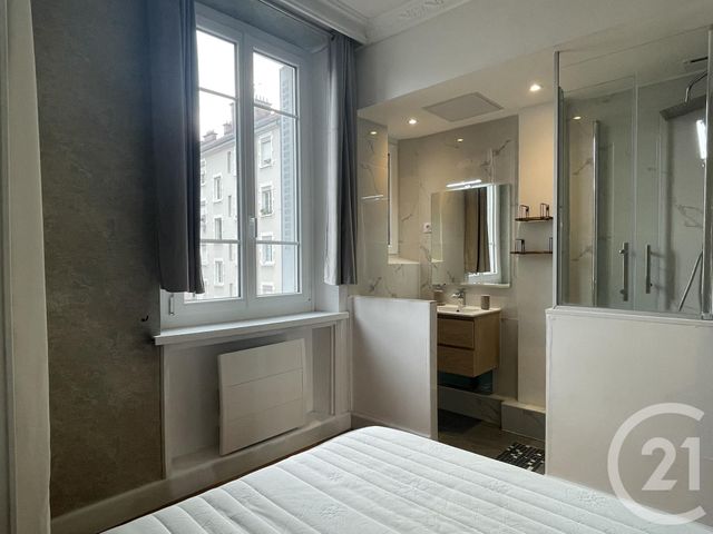 Appartement à vendre - 2 pièces - 34.3 m2 - GRENOBLE - 38 - RHONE-ALPES - Century 21 Agence Foch