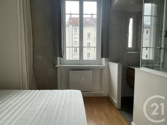 Appartement à vendre - 2 pièces - 34.3 m2 - GRENOBLE - 38 - RHONE-ALPES - Century 21 Agence Foch