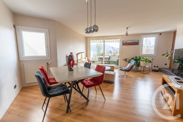 Appartement T6 à vendre - 6 pièces - 110.81 m2 - EYBENS - 38 - RHONE-ALPES - Century 21 Agence Foch