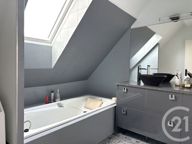 Appartement T6 à vendre - 6 pièces - 110.81 m2 - EYBENS - 38 - RHONE-ALPES - Century 21 Agence Foch