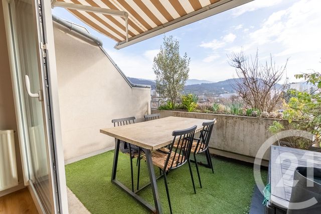 Appartement T6 à vendre - 6 pièces - 110.81 m2 - EYBENS - 38 - RHONE-ALPES - Century 21 Agence Foch