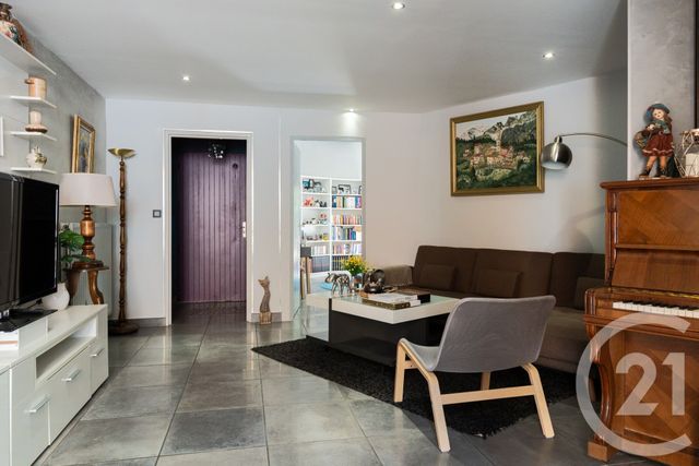 Appartement T6 à vendre - 6 pièces - 136.32 m2 - ST MARTIN D HERES - 38 - RHONE-ALPES - Century 21 Agence Foch