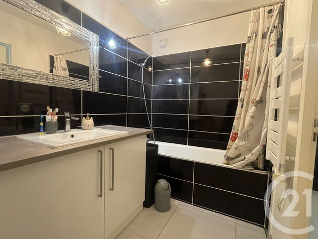 Appartement à vendre - 3 pièces - 61.55 m2 - GRENOBLE - 38 - RHONE-ALPES - Century 21 Agence Foch