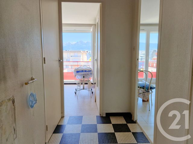 Appartement T1 à vendre - 2 pièces - 31.0 m2 - GRENOBLE - 38 - RHONE-ALPES - Century 21 Agence Foch