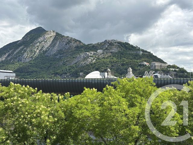 Appartement F1 à vendre - 1 pièce - 11.6 m2 - GRENOBLE - 38 - RHONE-ALPES - Century 21 Agence Foch