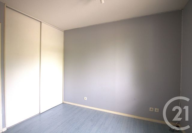 Appartement F2 à vendre - 2 pièces - 43.18 m2 - ECHIROLLES - 38 - RHONE-ALPES - Century 21 Agence Foch