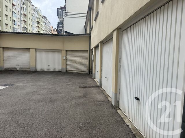 parking à vendre - 21.0 m2 - GRENOBLE - 38 - RHONE-ALPES - Century 21 Agence Foch