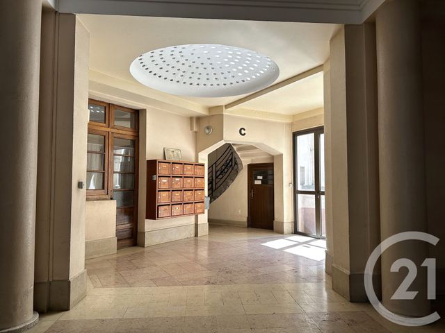 Appartement T2 à vendre - 2 pièces - 48.24 m2 - GRENOBLE - 38 - RHONE-ALPES - Century 21 Agence Foch