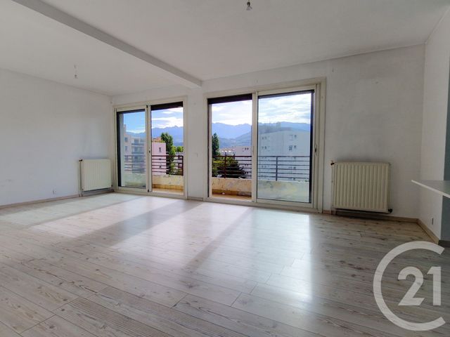 Appartement T5 à vendre - 5 pièces - 96.71 m2 - GRENOBLE - 38 - RHONE-ALPES - Century 21 Agence Foch