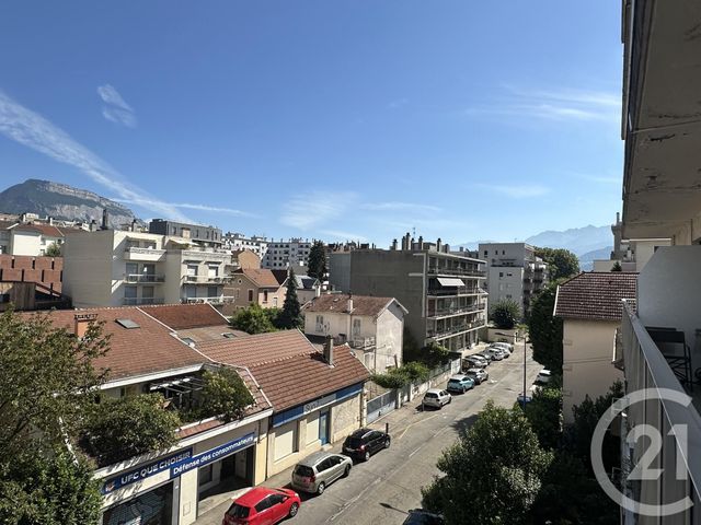 Appartement T2 à vendre - 2 pièces - 51.56 m2 - GRENOBLE - 38 - RHONE-ALPES - Century 21 Agence Foch