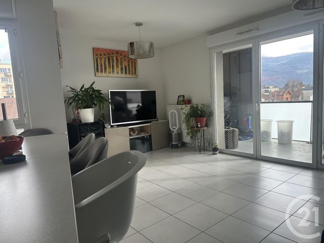 Appartement T3 à vendre - 3 pièces - 63.41 m2 - GRENOBLE - 38 - RHONE-ALPES - Century 21 Agence Foch