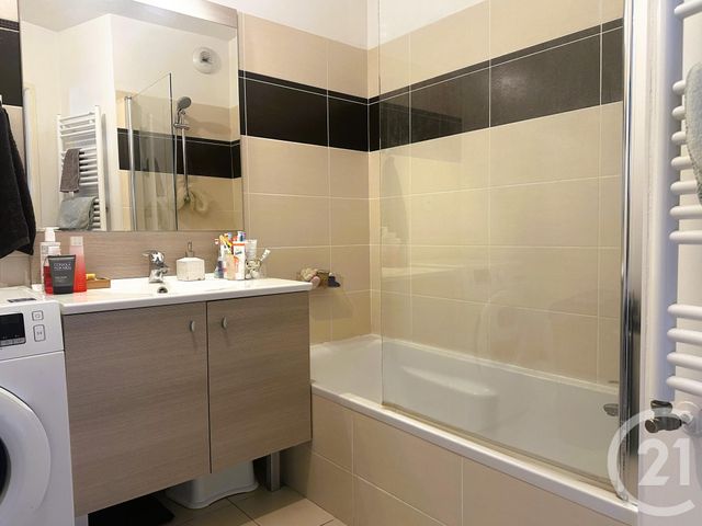 Appartement T3 à vendre - 3 pièces - 63.41 m2 - GRENOBLE - 38 - RHONE-ALPES - Century 21 Agence Foch