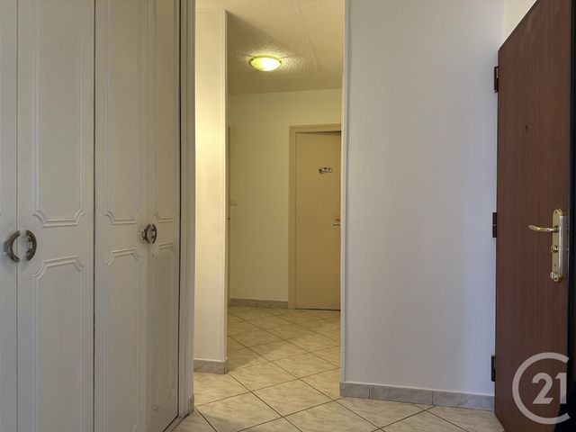 Appartement T3 à vendre - 3 pièces - 53.43 m2 - ECHIROLLES - 38 - RHONE-ALPES - Century 21 Agence Foch
