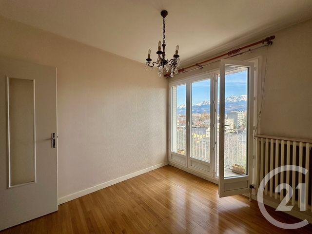 Appartement T4 à vendre - 4 pièces - 70.17 m2 - GRENOBLE - 38 - RHONE-ALPES - Century 21 Agence Foch