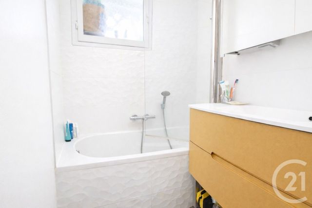 Appartement F4 à vendre - 4 pièces - 67.91 m2 - GRENOBLE - 38 - RHONE-ALPES - Century 21 Agence Foch