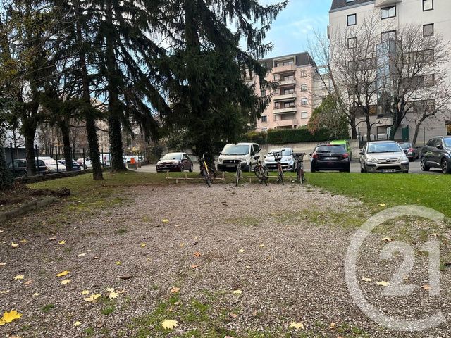 Appartement T4 à louer - 4 pièces - 68.0 m2 - GRENOBLE - 38 - RHONE-ALPES - Century 21 Agence Foch