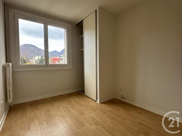 Appartement T4 à louer - 4 pièces - 68.0 m2 - GRENOBLE - 38 - RHONE-ALPES - Century 21 Agence Foch