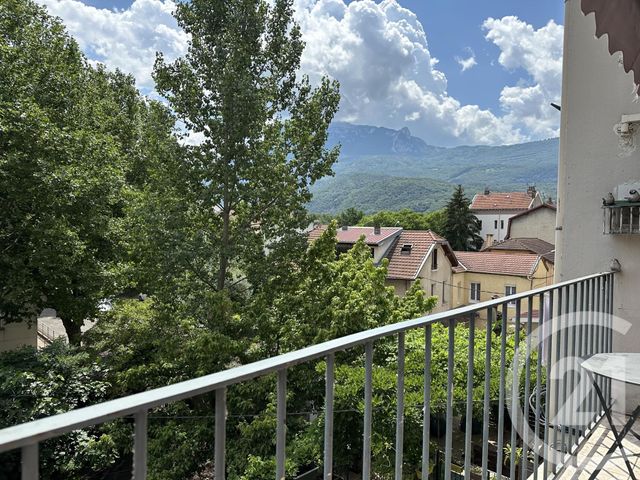 Appartement T2 à vendre - 2 pièces - 60.73 m2 - FONTAINE - 38 - RHONE-ALPES - Century 21 Agence Foch