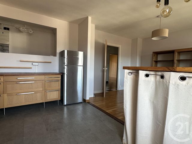 Appartement T4 à louer - 4 pièces - 80.76 m2 - GRENOBLE - 38 - RHONE-ALPES - Century 21 Agence Foch