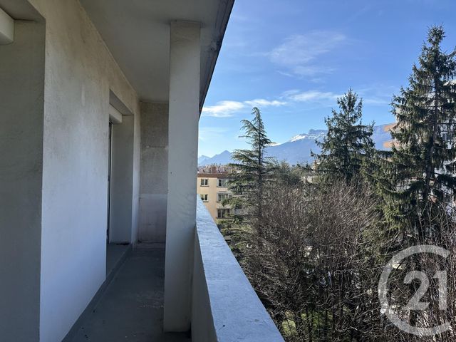 Appartement T4 à louer - 4 pièces - 80.76 m2 - GRENOBLE - 38 - RHONE-ALPES - Century 21 Agence Foch