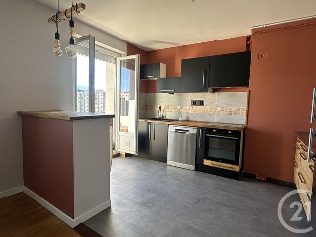Appartement T4 à louer - 4 pièces - 80.76 m2 - GRENOBLE - 38 - RHONE-ALPES - Century 21 Agence Foch