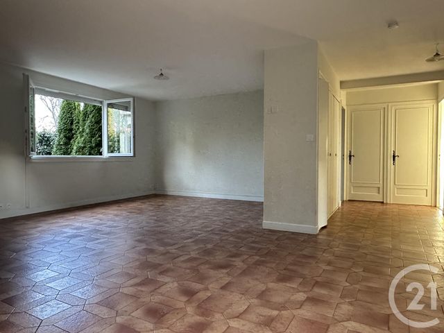 Appartement T3 à louer - 3 pièces - 84.52 m2 - BIVIERS - 38 - RHONE-ALPES - Century 21 Agence Foch