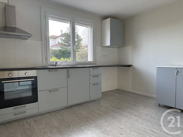 Appartement T3 à louer - 3 pièces - 84.52 m2 - BIVIERS - 38 - RHONE-ALPES - Century 21 Agence Foch