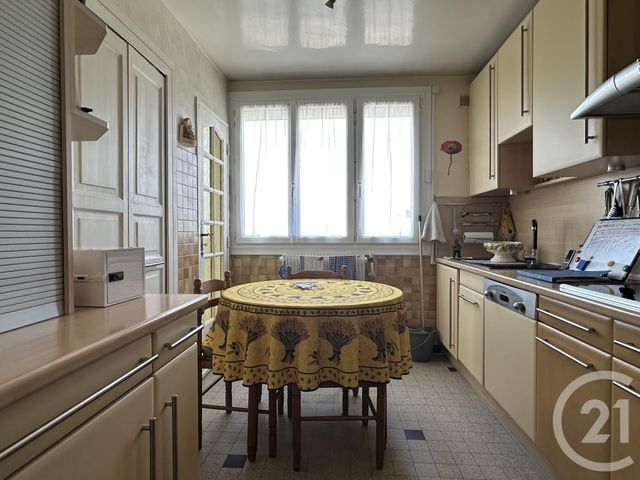 Appartement T4 à vendre - 4 pièces - 71.42 m2 - GRENOBLE - 38 - RHONE-ALPES - Century 21 Agence Foch