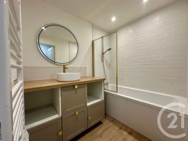 Appartement T4 à vendre - 4 pièces - 88.93 m2 - GRENOBLE - 38 - RHONE-ALPES - Century 21 Agence Foch