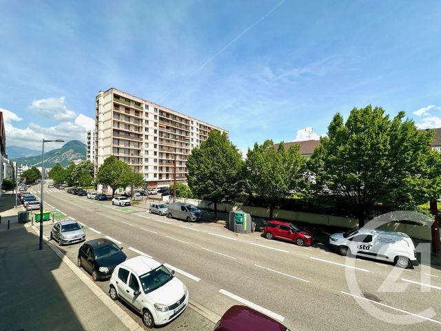 Appartement T4 à vendre - 4 pièces - 88.93 m2 - GRENOBLE - 38 - RHONE-ALPES - Century 21 Agence Foch