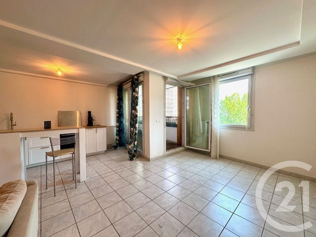Appartement T4 à vendre - 4 pièces - 88.93 m2 - GRENOBLE - 38 - RHONE-ALPES - Century 21 Agence Foch