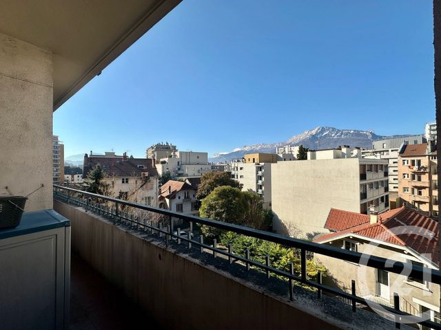 Appartement T3 à vendre - 3 pièces - 75.1 m2 - GRENOBLE - 38 - RHONE-ALPES - Century 21 Agence Foch