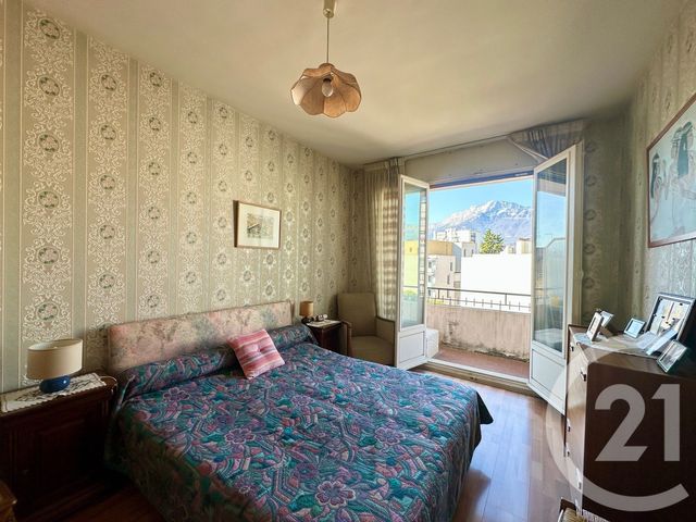 Appartement T3 à vendre - 3 pièces - 75.1 m2 - GRENOBLE - 38 - RHONE-ALPES - Century 21 Agence Foch