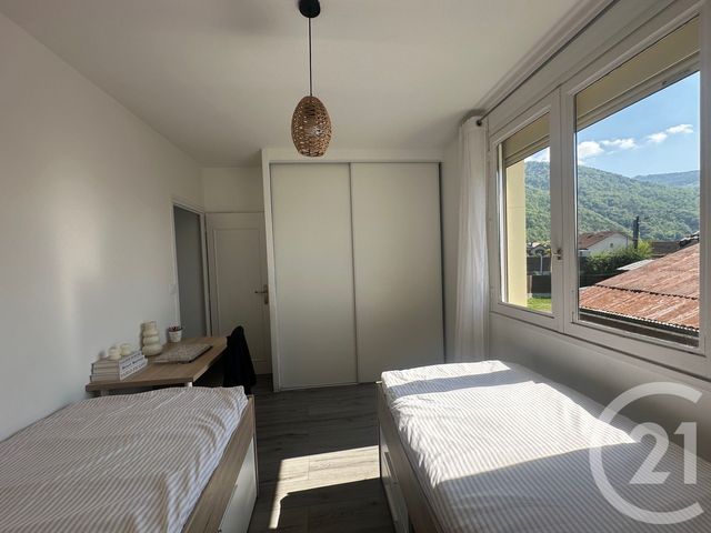 Appartement T4 à vendre - 4 pièces - 81.19 m2 - VILLARD BONNOT - 38 - RHONE-ALPES - Century 21 Agence Foch