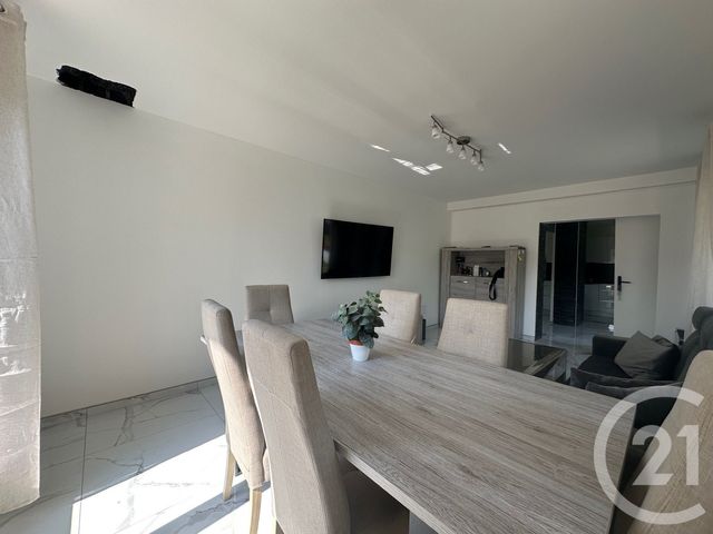 Appartement T4 à vendre - 4 pièces - 81.19 m2 - VILLARD BONNOT - 38 - RHONE-ALPES - Century 21 Agence Foch