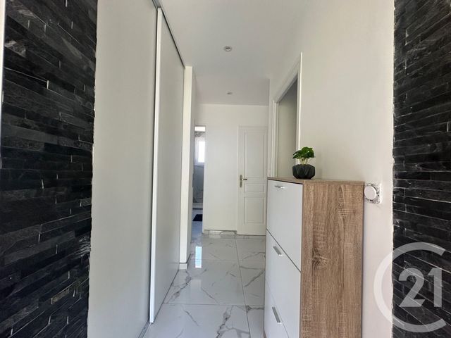 Appartement T4 à vendre - 4 pièces - 81.19 m2 - VILLARD BONNOT - 38 - RHONE-ALPES - Century 21 Agence Foch