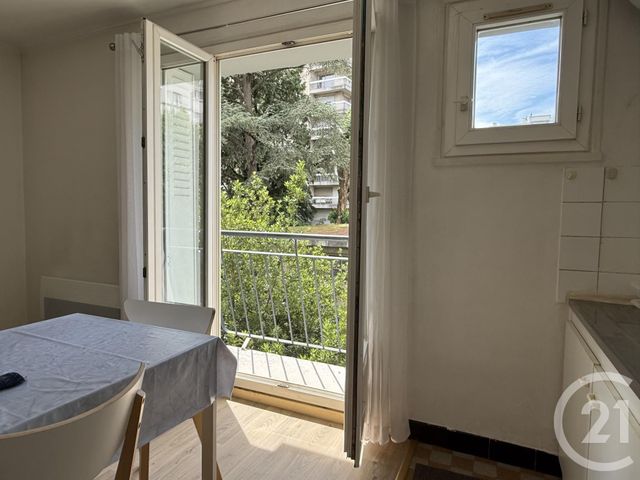 Appartement T2 à vendre - 2 pièces - 34.93 m2 - GRENOBLE - 38 - RHONE-ALPES - Century 21 Agence Foch