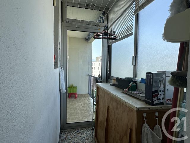 Appartement T4 à vendre - 4 pièces - 71.42 m2 - GRENOBLE - 38 - RHONE-ALPES - Century 21 Agence Foch