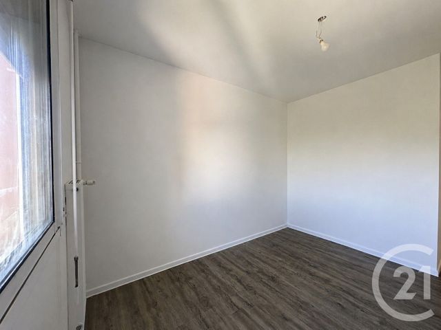Appartement T5 à vendre - 4 pièces - 91.3 m2 - GRENOBLE - 38 - RHONE-ALPES - Century 21 Agence Foch