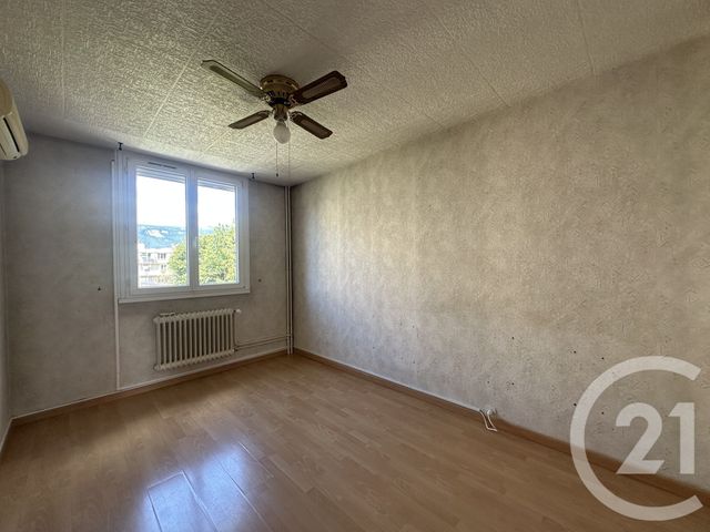 Appartement T4 à vendre - 4 pièces - 67.51 m2 - GRENOBLE - 38 - RHONE-ALPES - Century 21 Agence Foch
